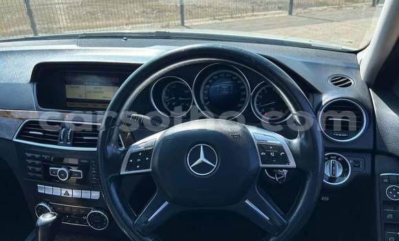 Buy Used Mercedes-Benz C–Class White Car in Maputsoe in Leribe Buy Used Mercedes-Benz C–Class White Car in Maputsoe in Leribe
