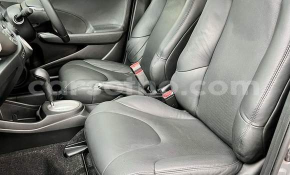 Sayi Na hannu Honda Jazz Silver Mota in Maseru a Maseru Sayi Na hannu Honda Jazz Silver Mota in Maseru a Maseru