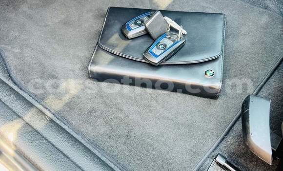 Buy Used BMW 1M White Car in Maputsoa in Leribe Buy Used BMW 1M White Car in Maputsoa in Leribe