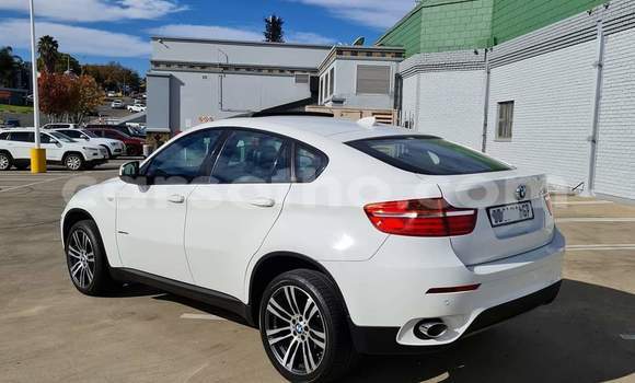 Acheter Occasion Voiture BMW X6 Blanc à Maseru, Maseru Acheter Occasion Voiture BMW X6 Blanc à Maseru, Maseru