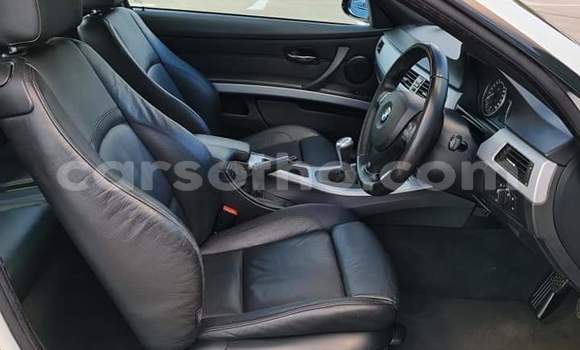 Acheter Occasion Voiture BMW 3–Series Blanc à Maseru, Maseru Acheter Occasion Voiture BMW 3–Series Blanc à Maseru, Maseru