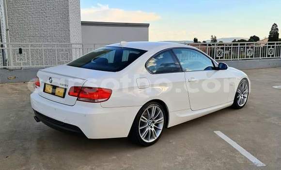 Acheter Occasion Voiture BMW 3–Series Blanc à Maseru, Maseru Acheter Occasion Voiture BMW 3–Series Blanc à Maseru, Maseru