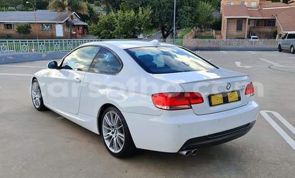 Acheter Occasion Voiture BMW 3–Series Blanc à Maseru, Maseru Acheter Occasion Voiture BMW 3–Series Blanc à Maseru, Maseru