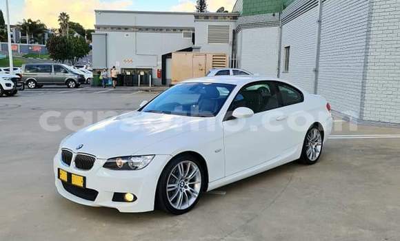 Acheter Occasion Voiture BMW 3–Series Blanc à Maseru, Maseru Acheter Occasion Voiture BMW 3–Series Blanc à Maseru, Maseru