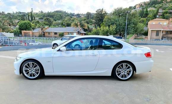 Acheter Occasion Voiture BMW 3–Series Blanc à Maseru, Maseru Acheter Occasion Voiture BMW 3–Series Blanc à Maseru, Maseru