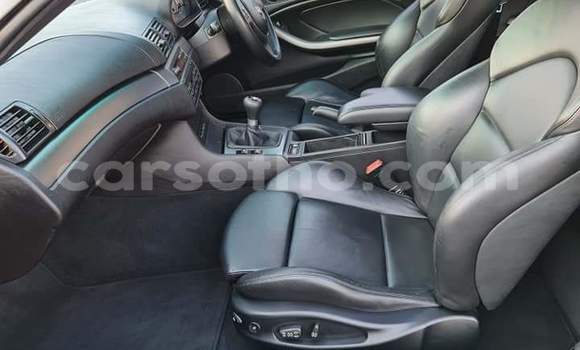 Sayi Na hannu BMW M3 Black Mota in Maseru a Maseru Sayi Na hannu BMW M3 Black Mota in Maseru a Maseru