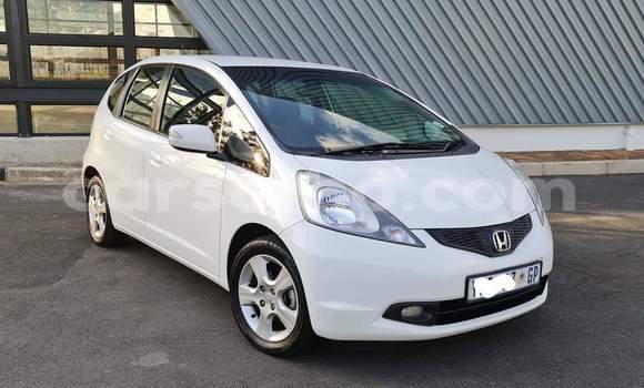 Sayi Na hannu Honda Jazz White Mota in Maseru a Maseru Sayi Na hannu Honda Jazz White Mota in Maseru a Maseru