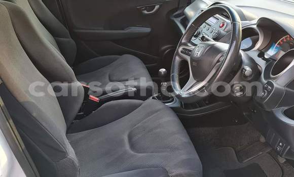 Sayi Na hannu Honda Jazz White Mota in Maseru a Maseru Sayi Na hannu Honda Jazz White Mota in Maseru a Maseru