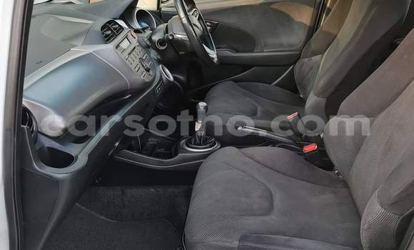 Sayi Na hannu Honda Jazz White Mota in Maseru a Maseru Sayi Na hannu Honda Jazz White Mota in Maseru a Maseru
