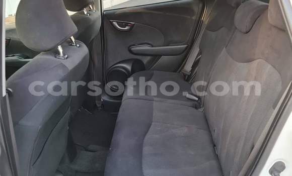 Sayi Na hannu Honda Jazz White Mota in Maseru a Maseru Sayi Na hannu Honda Jazz White Mota in Maseru a Maseru
