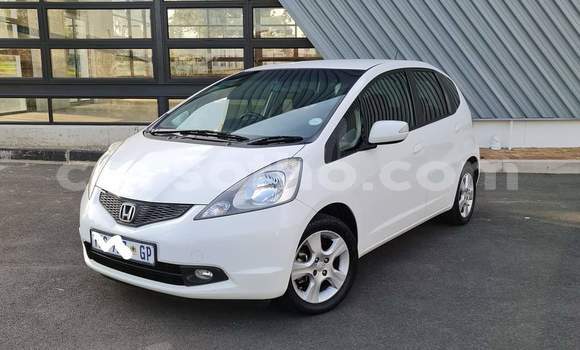 Sayi Na hannu Honda Jazz White Mota in Maseru a Maseru Sayi Na hannu Honda Jazz White Mota in Maseru a Maseru