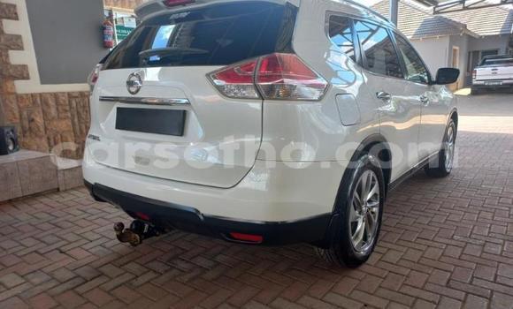 Acheter Occasion Voiture Nissan X–Trail Blanc à Maseru, Maseru Acheter Occasion Voiture Nissan X–Trail Blanc à Maseru, Maseru