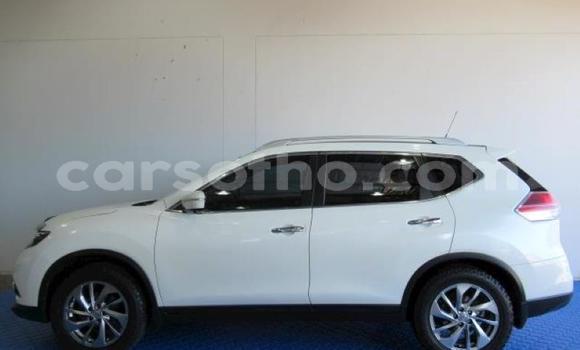Acheter Occasion Voiture Nissan X–Trail Blanc à Maseru, Maseru Acheter Occasion Voiture Nissan X–Trail Blanc à Maseru, Maseru