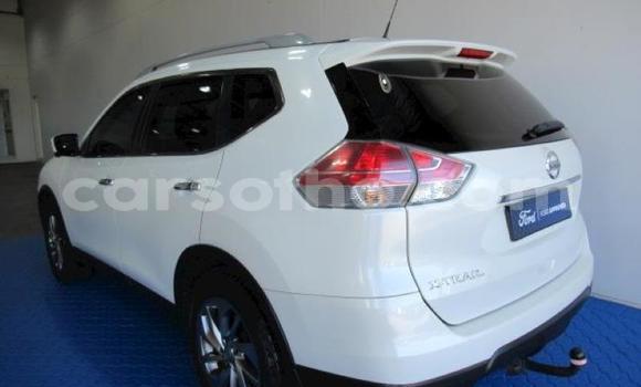 Acheter Occasion Voiture Nissan X–Trail Blanc à Maseru, Maseru Acheter Occasion Voiture Nissan X–Trail Blanc à Maseru, Maseru