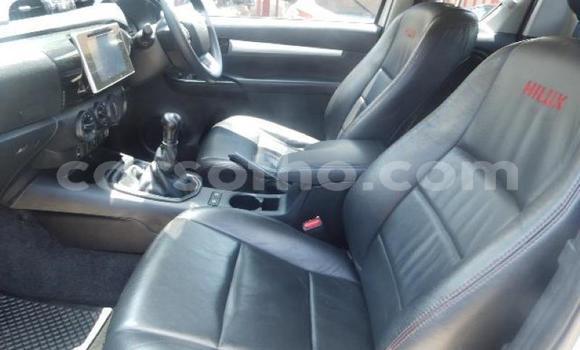 Acheter Occasion Voiture Toyota Hilux Blanc à Maseru, Maseru Acheter Occasion Voiture Toyota Hilux Blanc à Maseru, Maseru