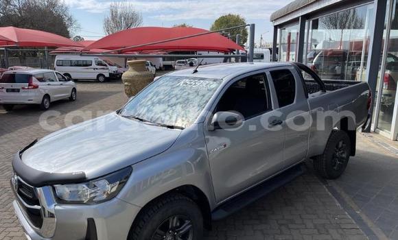 Sayi Na hannu Toyota Hilux Silver Mota in Maputsoe a Leribe Sayi Na hannu Toyota Hilux Silver Mota in Maputsoe a Leribe