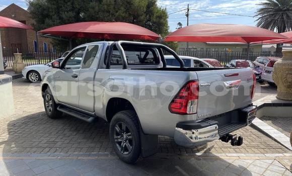 Sayi Na hannu Toyota Hilux Silver Mota in Maputsoe a Leribe Sayi Na hannu Toyota Hilux Silver Mota in Maputsoe a Leribe
