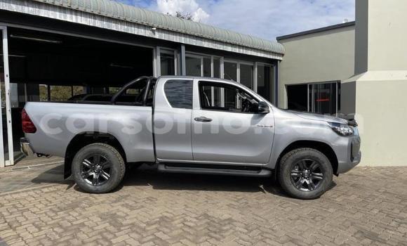 Sayi Na hannu Toyota Hilux Silver Mota in Maputsoe a Leribe Sayi Na hannu Toyota Hilux Silver Mota in Maputsoe a Leribe