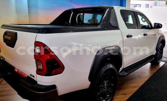 Acheter Occasion Voiture Toyota Hilux Blanc à Maseru, Maseru Acheter Occasion Voiture Toyota Hilux Blanc à Maseru, Maseru