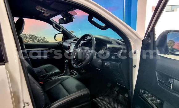 Acheter Occasion Voiture Toyota Hilux Blanc à Maseru, Maseru Acheter Occasion Voiture Toyota Hilux Blanc à Maseru, Maseru