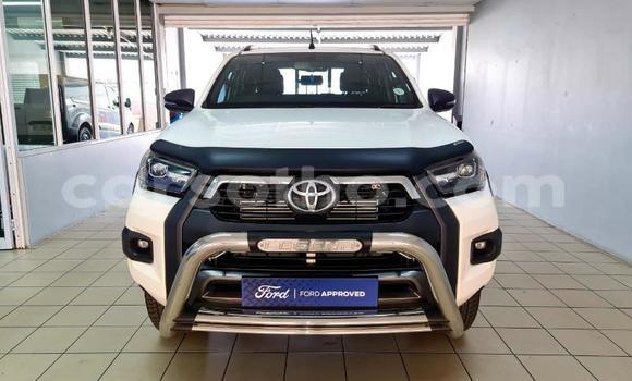 Acheter Occasion Voiture Toyota Hilux Blanc à Maseru, Maseru Acheter Occasion Voiture Toyota Hilux Blanc à Maseru, Maseru