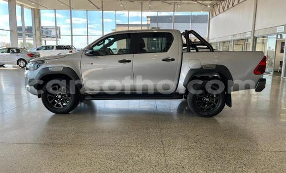Acheter Occasion Voiture Toyota Hilux Gris à Butha–Buthe, Thaba-Tseka Acheter Occasion Voiture Toyota Hilux Gris à Butha–Buthe, Thaba-Tseka