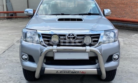 Buy Used Toyota Hilux Silver Car in Maseru in Maseru Buy Used Toyota Hilux Silver Car in Maseru in Maseru