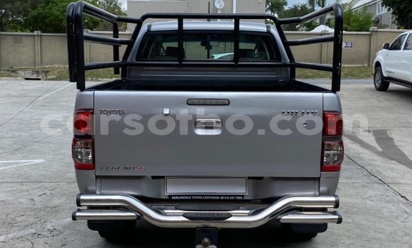 Buy Used Toyota Hilux Silver Car in Maseru in Maseru Buy Used Toyota Hilux Silver Car in Maseru in Maseru