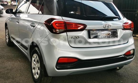Sayi Na hannu Hyundai i20 Silver Mota in Maseru a Maseru Sayi Na hannu Hyundai i20 Silver Mota in Maseru a Maseru