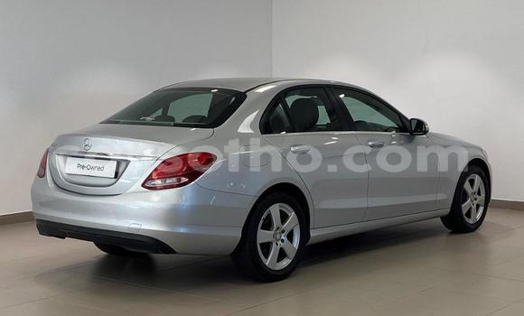 Sayi Na hannu Mercedes-Benz C-klasse Silver Mota in Butha–Buthe a Thaba-Tseka Sayi Na hannu Mercedes-Benz C-klasse Silver Mota in Butha–Buthe a Thaba-Tseka