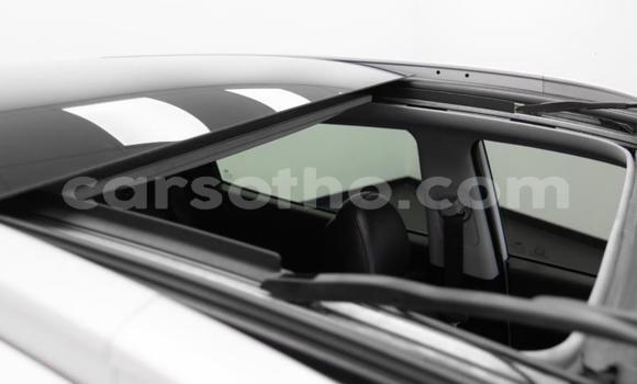 Buy Used Hyundai ix35 White Car in Maseru in Maseru Buy Used Hyundai ix35 White Car in Maseru in Maseru