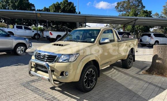 Buy Used Toyota Hilux Brown Car in Maseru in Maseru Buy Used Toyota Hilux Brown Car in Maseru in Maseru