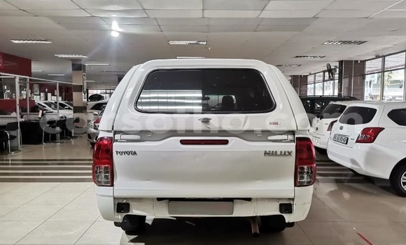 Buy Used Toyota Hilux White Car in Maseru in Maseru Buy Used Toyota Hilux White Car in Maseru in Maseru