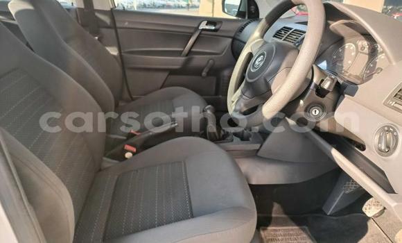 Acheter Occasion Voiture Volkswagen Polo Gris à Thaba–Tseka, Mafeteng Acheter Occasion Voiture Volkswagen Polo Gris à Thaba–Tseka, Mafeteng
