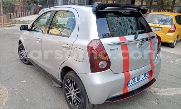 Sayi Na hannu Toyota Etios Silver Mota in Maseru a Maseru Sayi Na hannu Toyota Etios Silver Mota in Maseru a Maseru