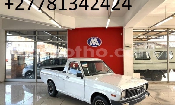 Sayi Na hannu Nissan 180SX White Mota in Maseru a Maseru Sayi Na hannu Nissan 180SX White Mota in Maseru a Maseru