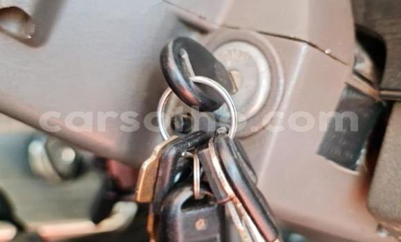 Sayi Na hannu Nissan NP 300 Silver Mota in Maseru a Maseru Sayi Na hannu Nissan NP 300 Silver Mota in Maseru a Maseru