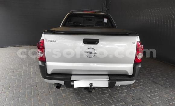 Sayi Na hannu Opel Corsa Silver Mota in Maseru a Maseru Sayi Na hannu Opel Corsa Silver Mota in Maseru a Maseru