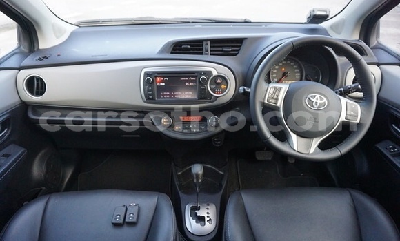 اشتري مستعمل Toyota Yaris Blue سيارة في Maseru في Maseru اشتري مستعمل Toyota Yaris Blue سيارة في Maseru في Maseru
