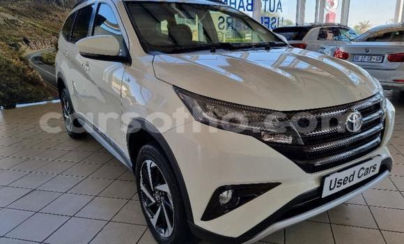 Acheter Occasion Voiture Toyota Rush Blanc à Maseru, Maseru Acheter Occasion Voiture Toyota Rush Blanc à Maseru, Maseru