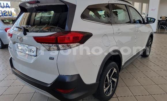 Acheter Occasion Voiture Toyota Rush Blanc à Maseru, Maseru Acheter Occasion Voiture Toyota Rush Blanc à Maseru, Maseru