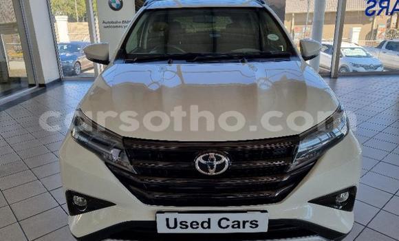 Acheter Occasion Voiture Toyota Rush Blanc à Maseru, Maseru Acheter Occasion Voiture Toyota Rush Blanc à Maseru, Maseru