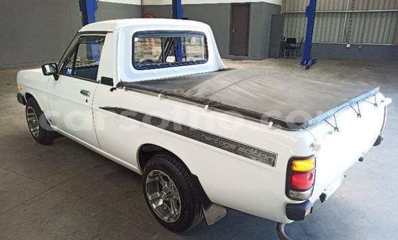 Sayi Na hannu Nissan 100NX White Mota in Maseru a Maseru Sayi Na hannu Nissan 100NX White Mota in Maseru a Maseru