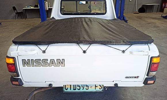 Sayi Na hannu Nissan 100NX White Mota in Maseru a Maseru Sayi Na hannu Nissan 100NX White Mota in Maseru a Maseru