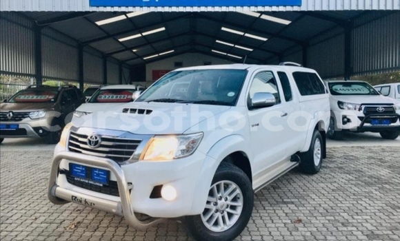 اشتري مستعمل Toyota Hilux White سيارة في Maseru في Maseru اشتري مستعمل Toyota Hilux White سيارة في Maseru في Maseru