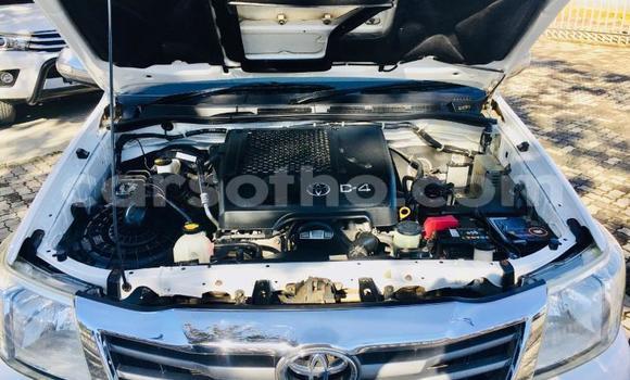 اشتري مستعمل Toyota Hilux White سيارة في Maseru في Maseru اشتري مستعمل Toyota Hilux White سيارة في Maseru في Maseru