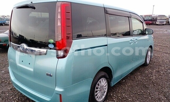 Buy Used Toyota Noah Blue Car in Maseru in Maseru Buy Used Toyota Noah Blue Car in Maseru in Maseru
