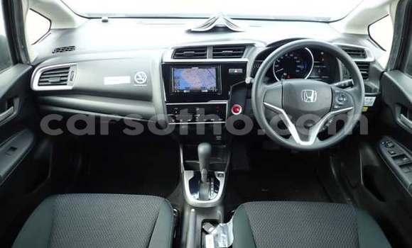 اشتري مستعمل Honda FIT Silver سيارة في Butha–Buthe في Thaba-Tseka اشتري مستعمل Honda FIT Silver سيارة في Butha–Buthe في Thaba-Tseka