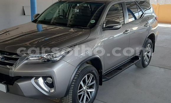 اشتري مستعمل Toyota Fortuner Silver سيارة في Butha Buthe في Butha-Buthe اشتري مستعمل Toyota Fortuner Silver سيارة في Butha Buthe في Butha-Buthe