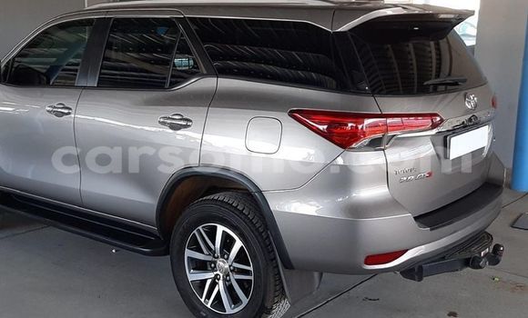اشتري مستعمل Toyota Fortuner Silver سيارة في Butha Buthe في Butha-Buthe اشتري مستعمل Toyota Fortuner Silver سيارة في Butha Buthe في Butha-Buthe